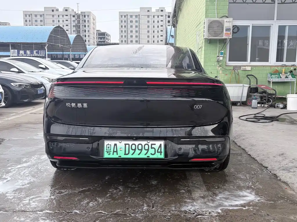 Zeekr 007 2024