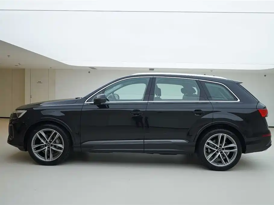 Audi Q7 2024