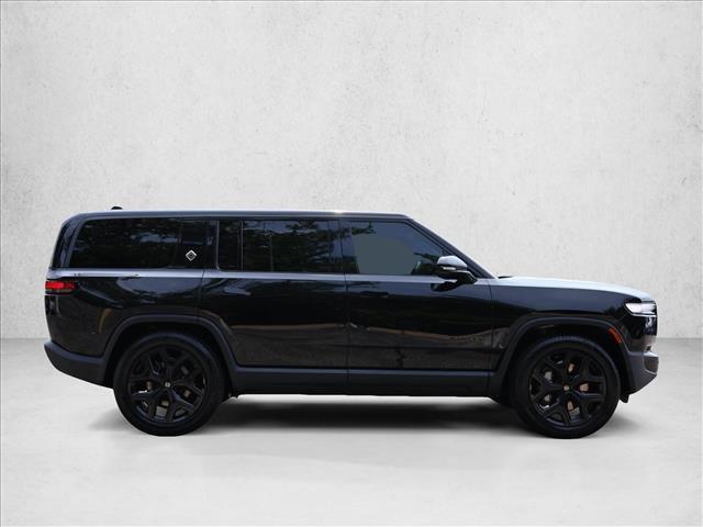 Rivian R1S 2025