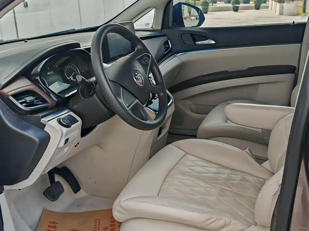 Buick GL8 2021