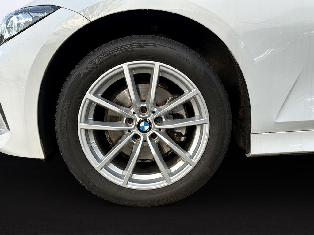 BMW 320 2023