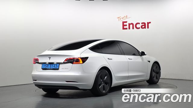 Tesla Model 3 2022