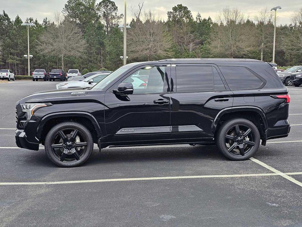 Toyota Sequoia 2023