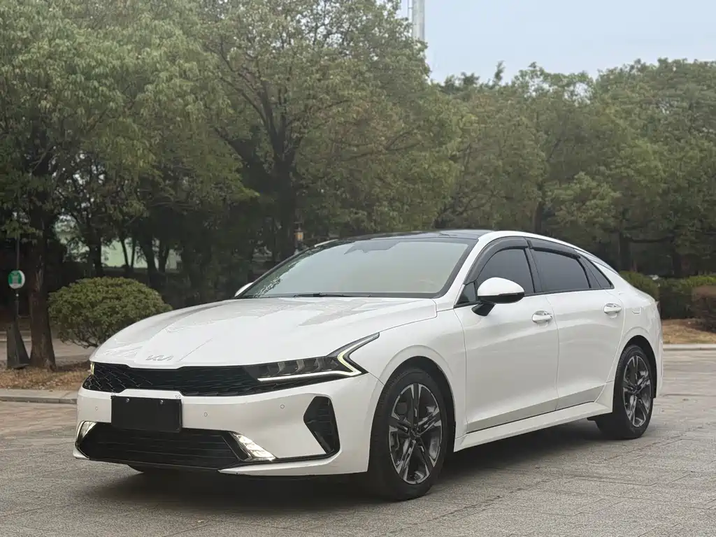 Kia K5 2023