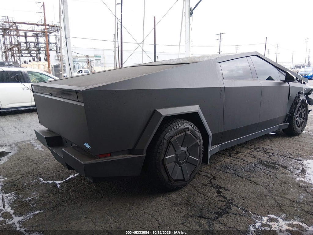 Tesla Cybertruck 2025