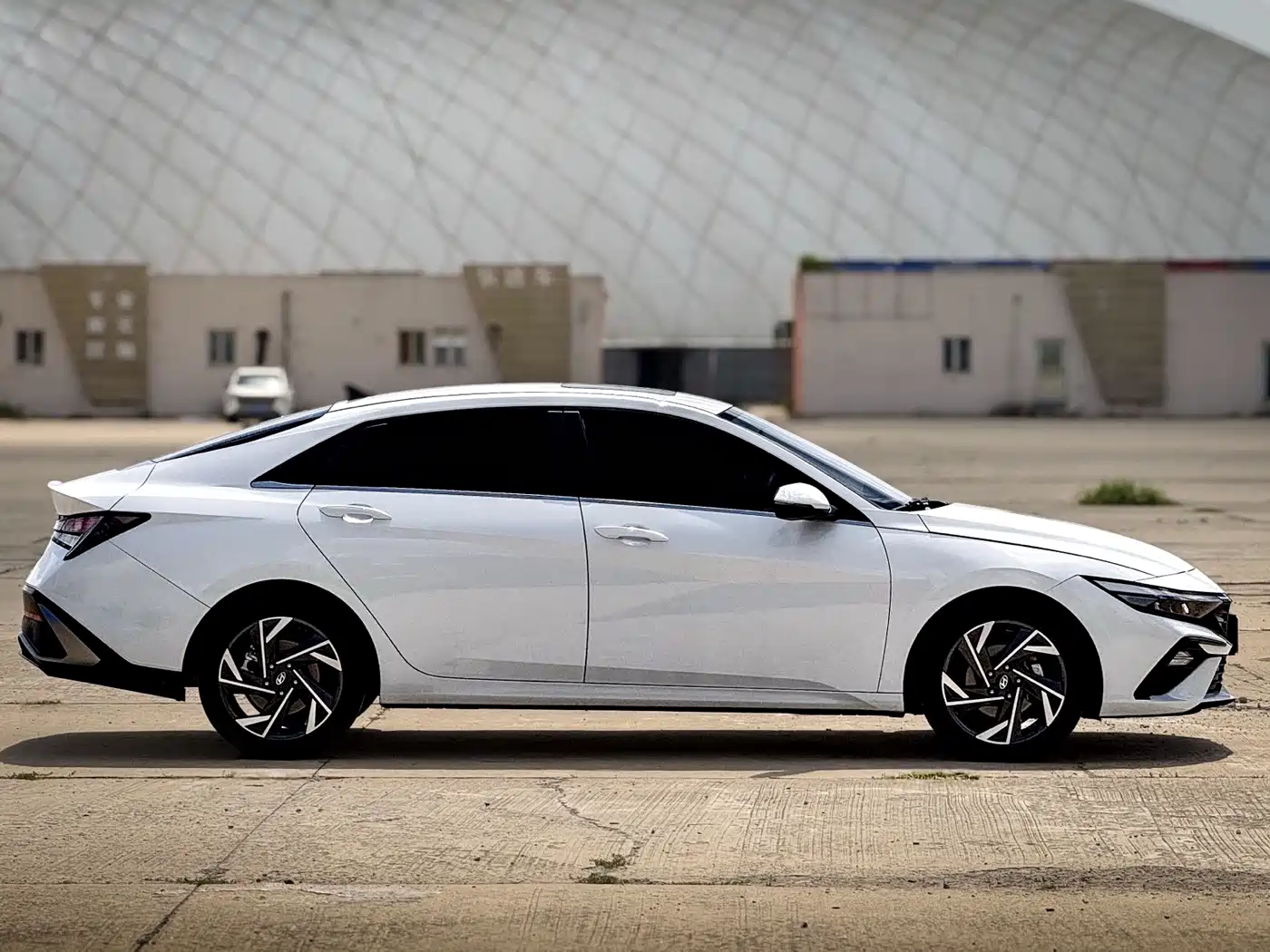 Hyundai Elantra 2023