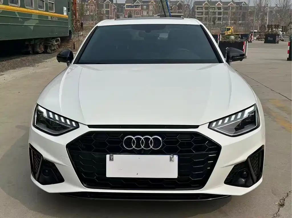 Audi A4 2025