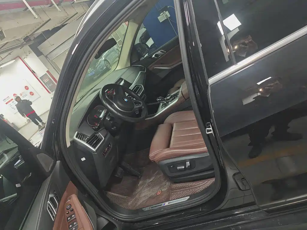 BMW X5 2021