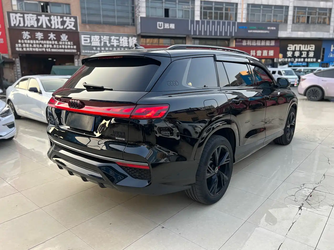 Audi Q6 2024