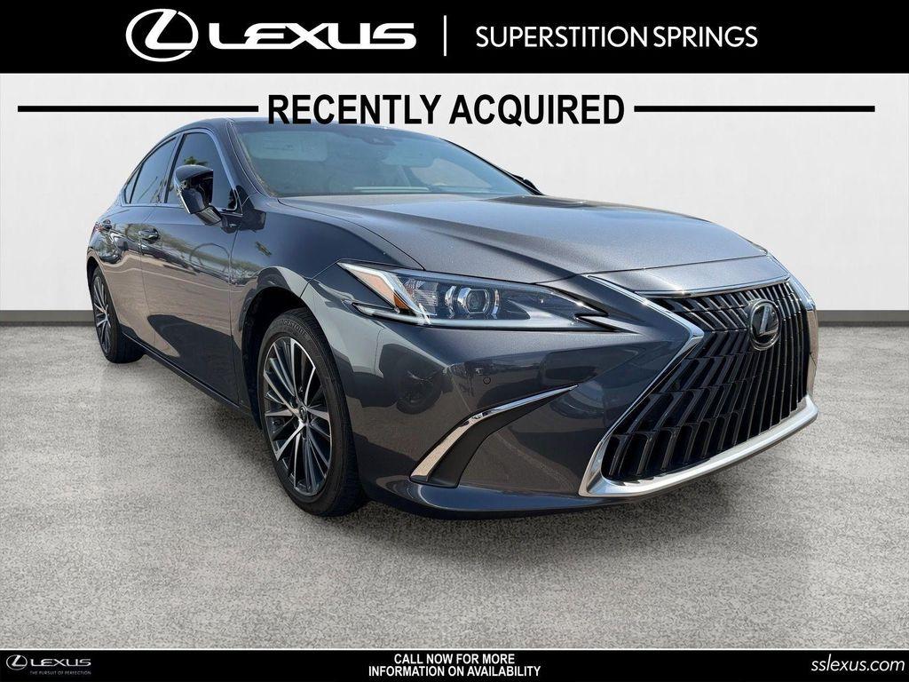 Lexus ES 2025