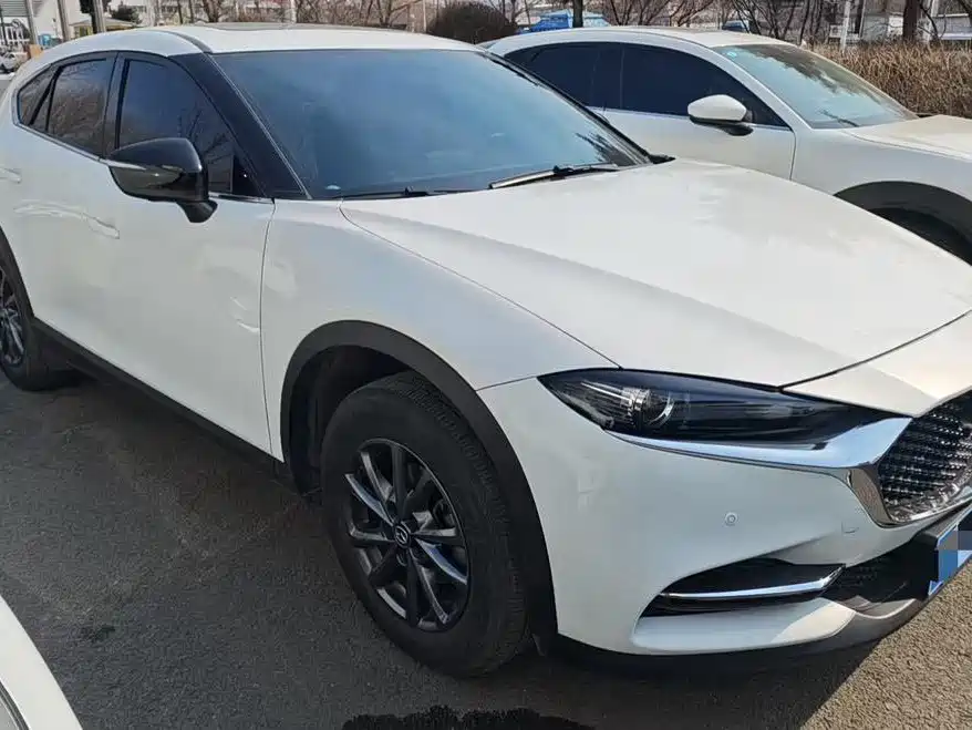 Mazda CX-4 2023