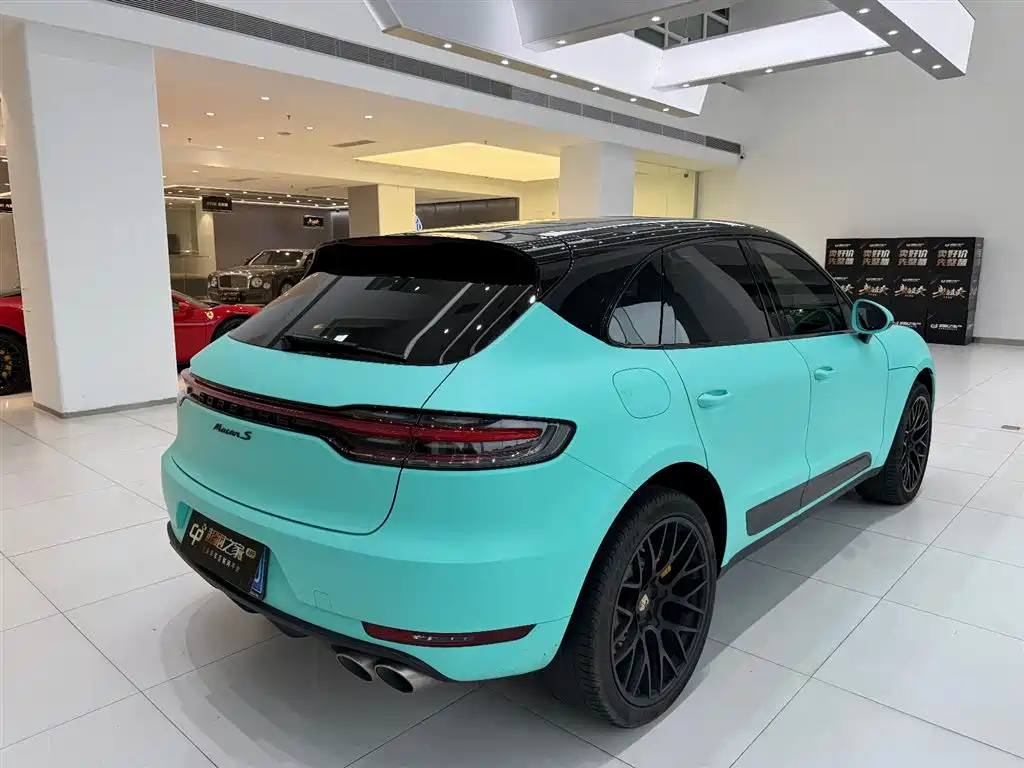 Porsche Macan 2021