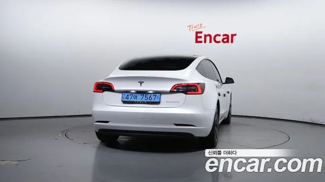 Tesla Model 3 2021