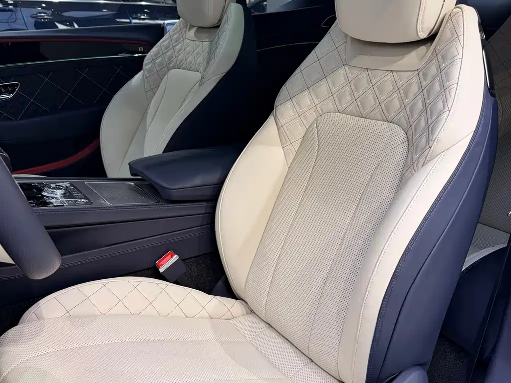 Bentley Continental 2023