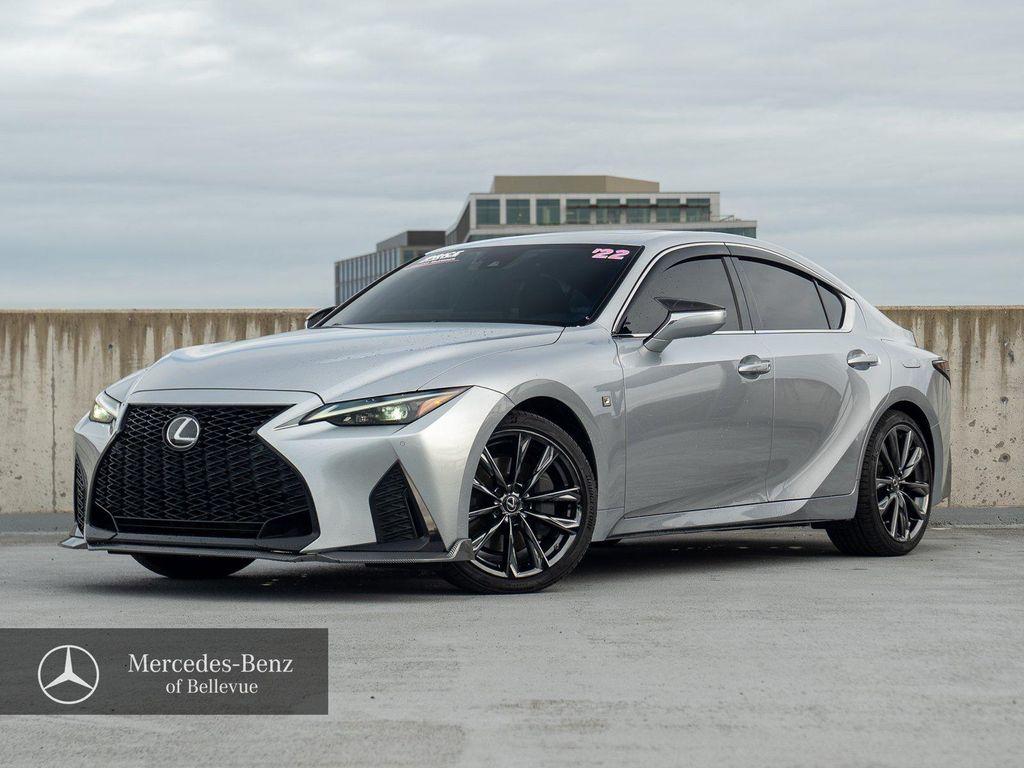 Lexus IS 2022