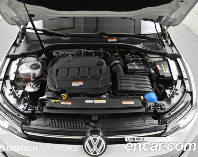 Volkswagen Golf 2025