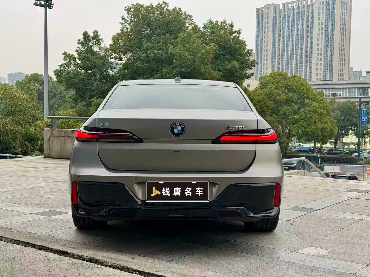 BMW i7 2024