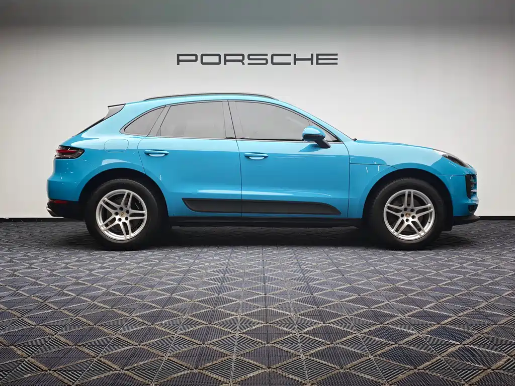 Porsche Macan 2021