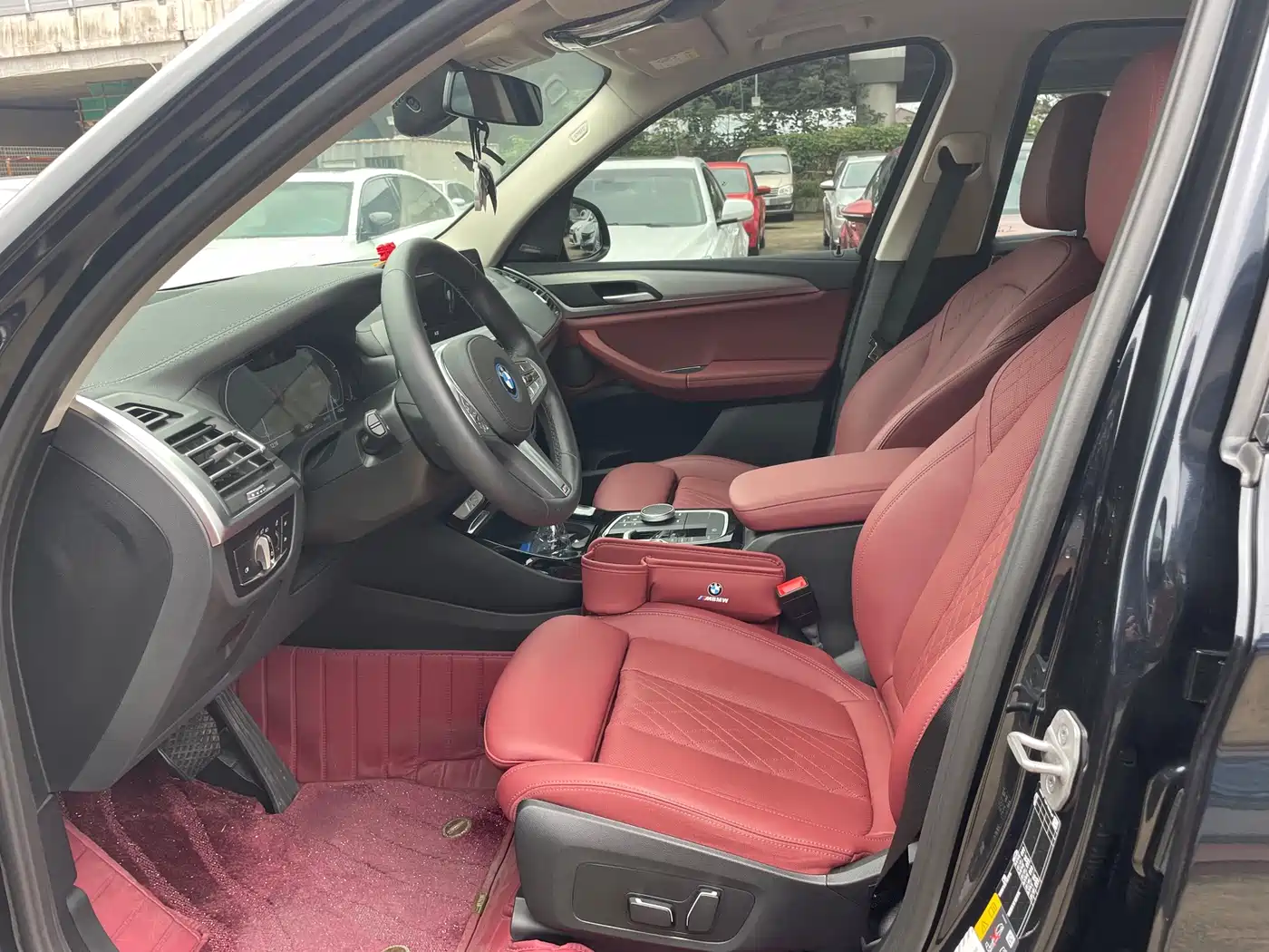 BMW iX3 2024