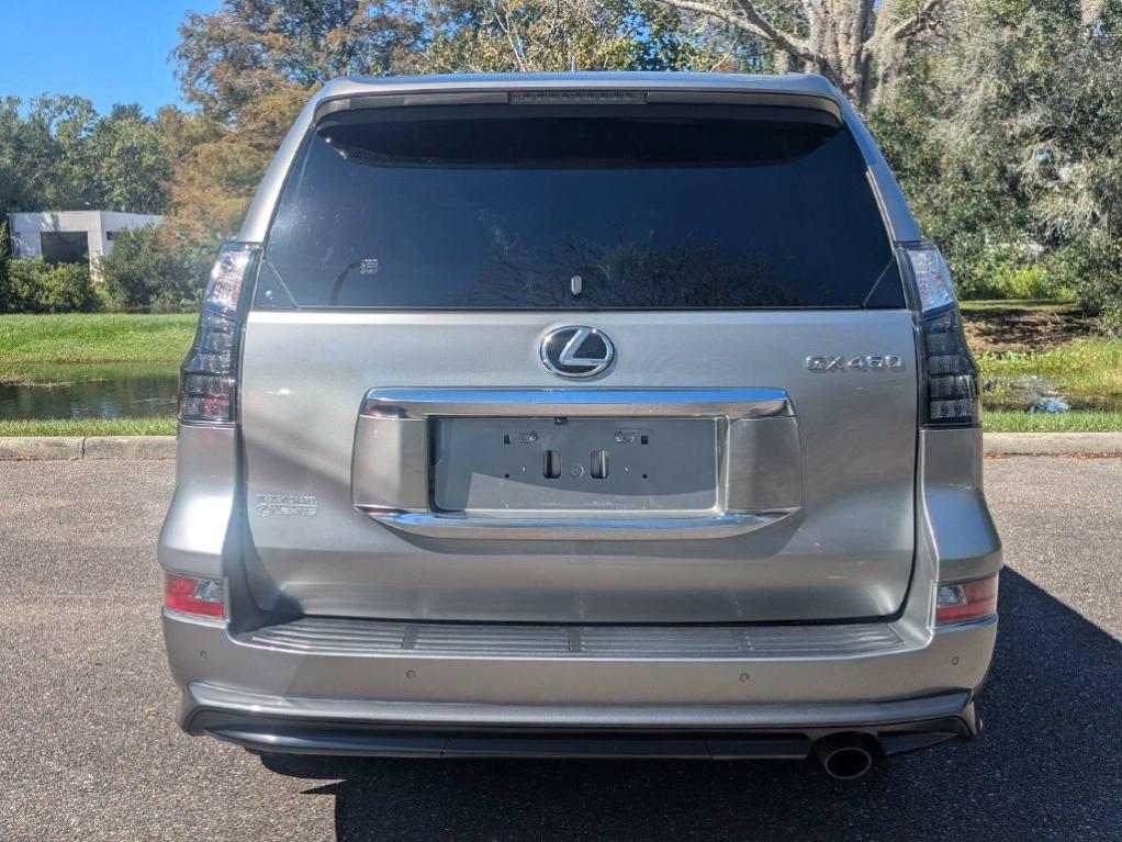 Lexus GX 2023