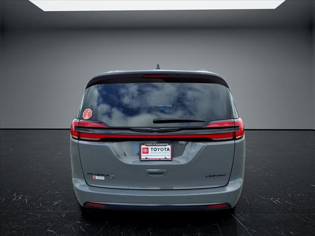 Chrysler Pacifica 2025