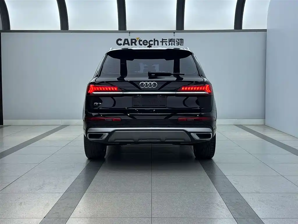 Audi Q7 2021