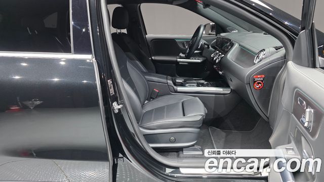 Mercedes-Benz EQA 2023