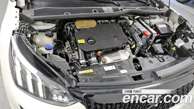 Peugeot 2008 2021