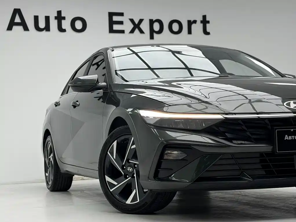 Hyundai Elantra 2023