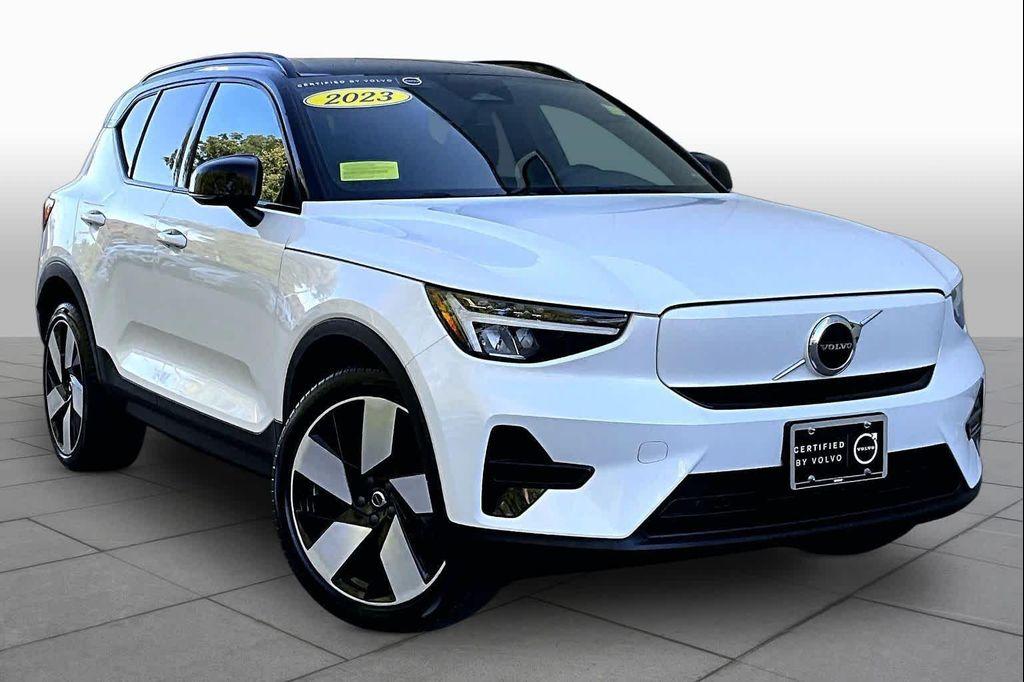 Volvo XC40 2023