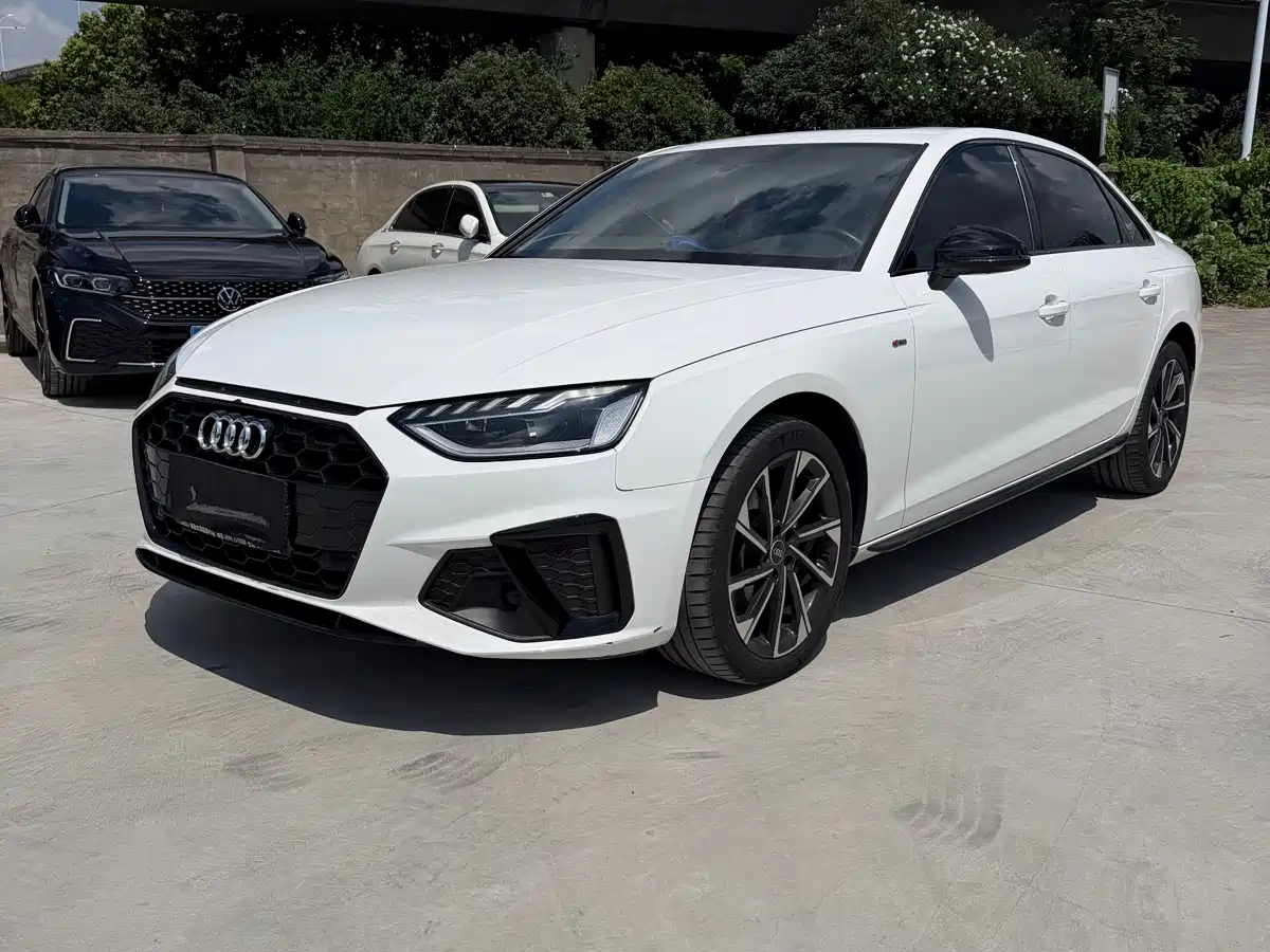 Audi A4 2023