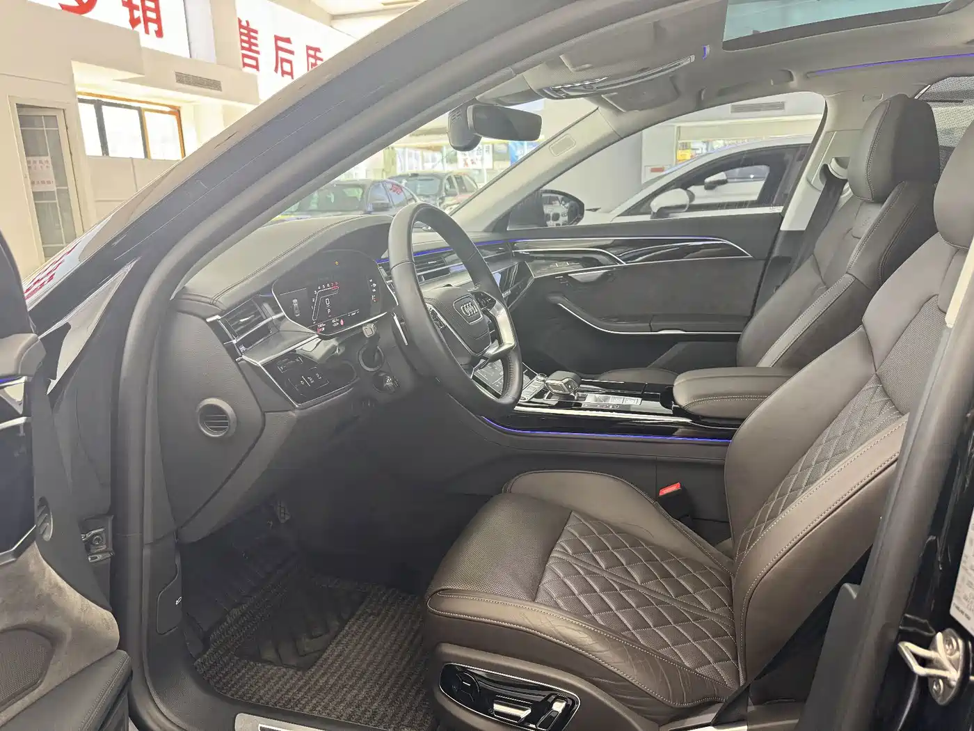 Audi A8 2022