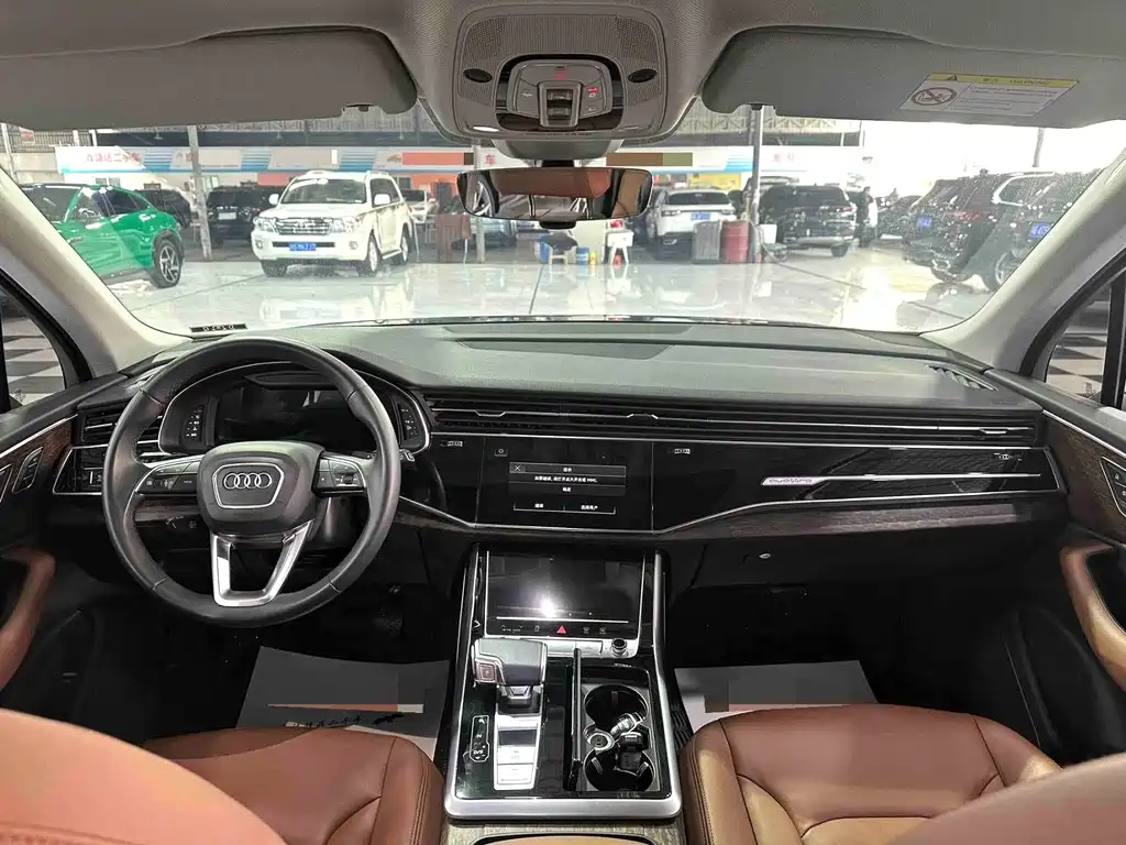 Audi Q7 2021