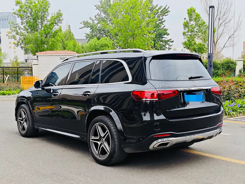 Mercedes-Benz GLS 2023