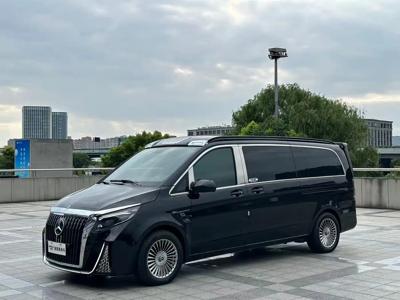 Mercedes-Benz Vito 2024