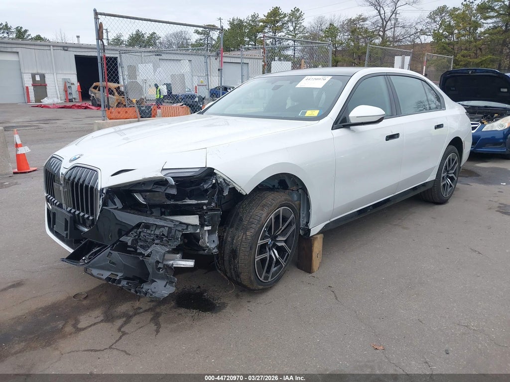 BMW 740 2025