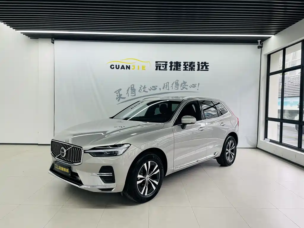 Volvo XC60 2024