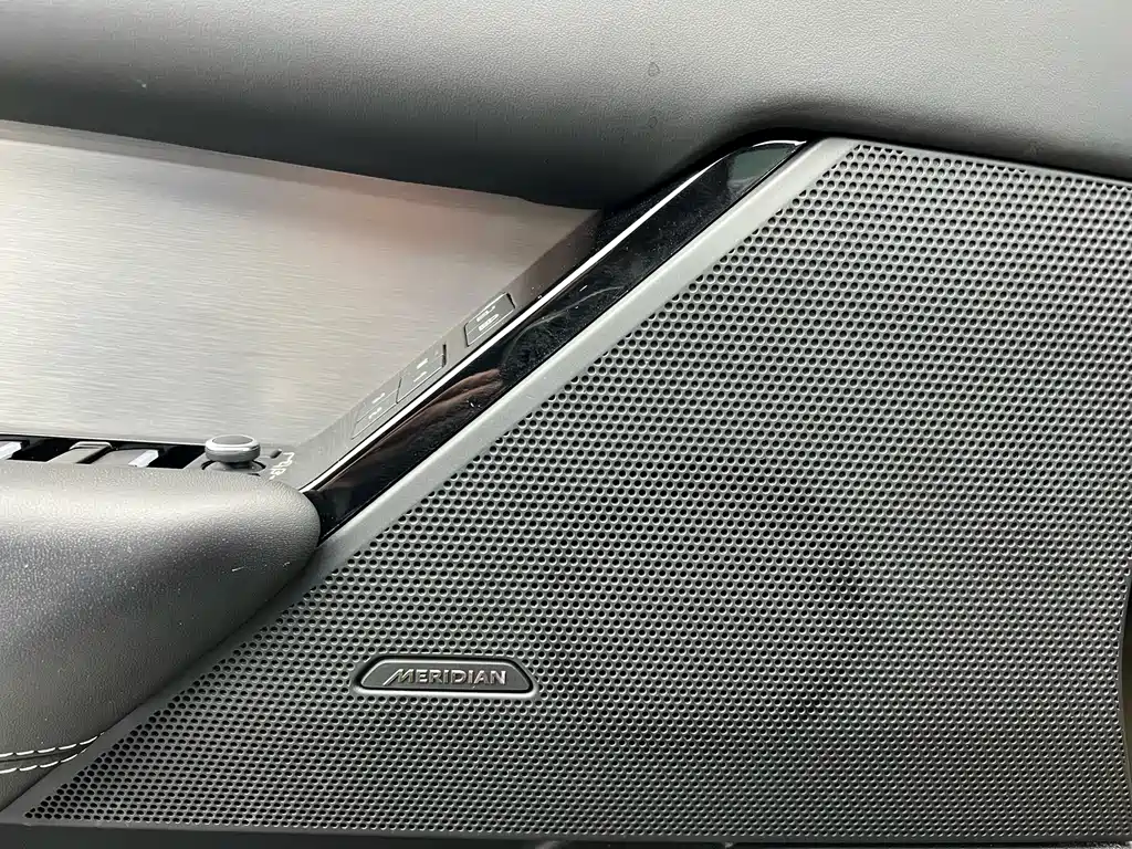 Land Rover Range Rover Velar 2023