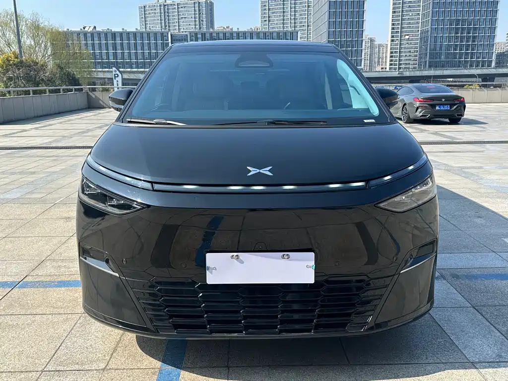 Xpeng X9 2024