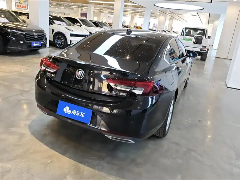 Buick Regal 2021