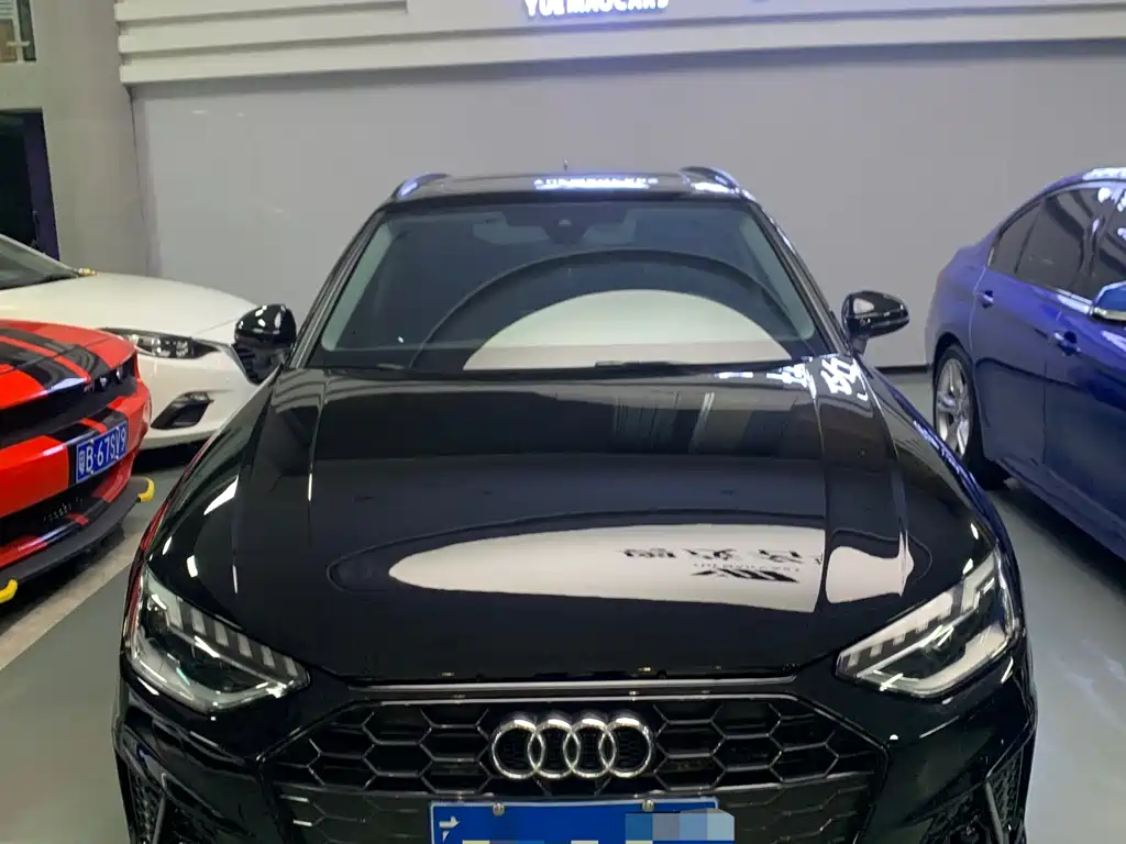 Audi A4 2023