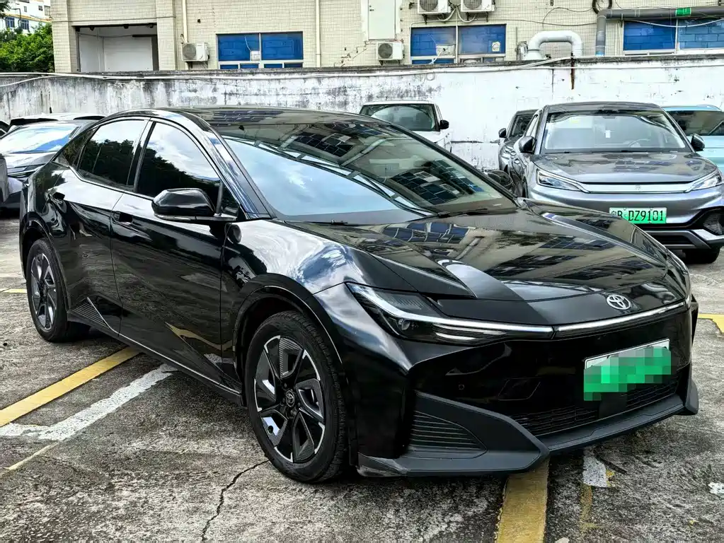Toyota bZ3 2024