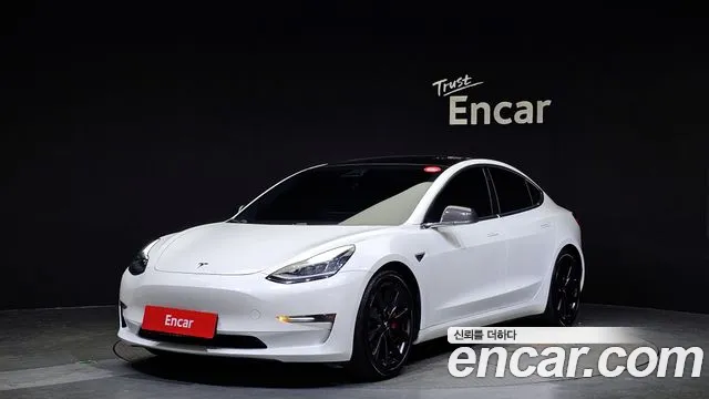Tesla Model 3 2020