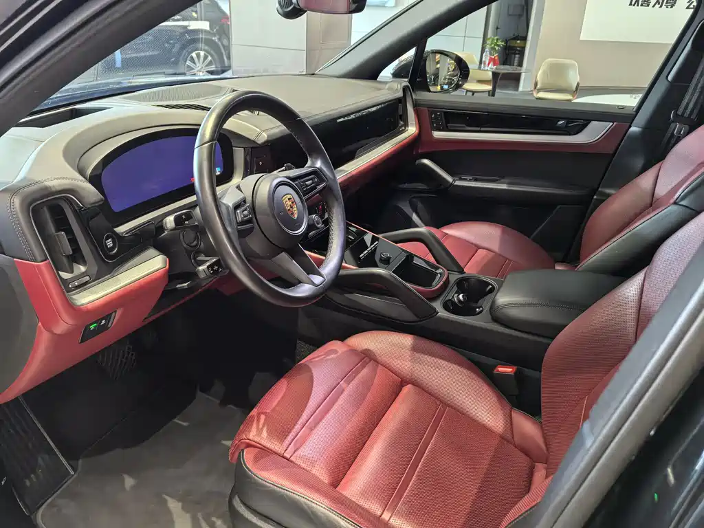 Porsche Cayenne 2024