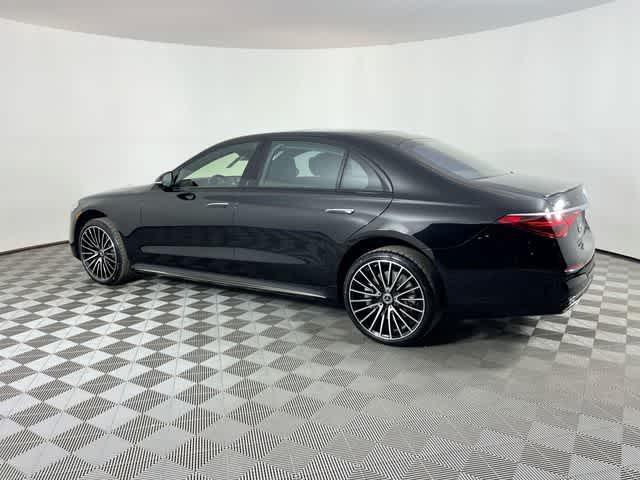 Mercedes-Benz S-Класс 2024