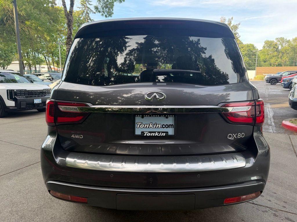 Infiniti QX80 2023
