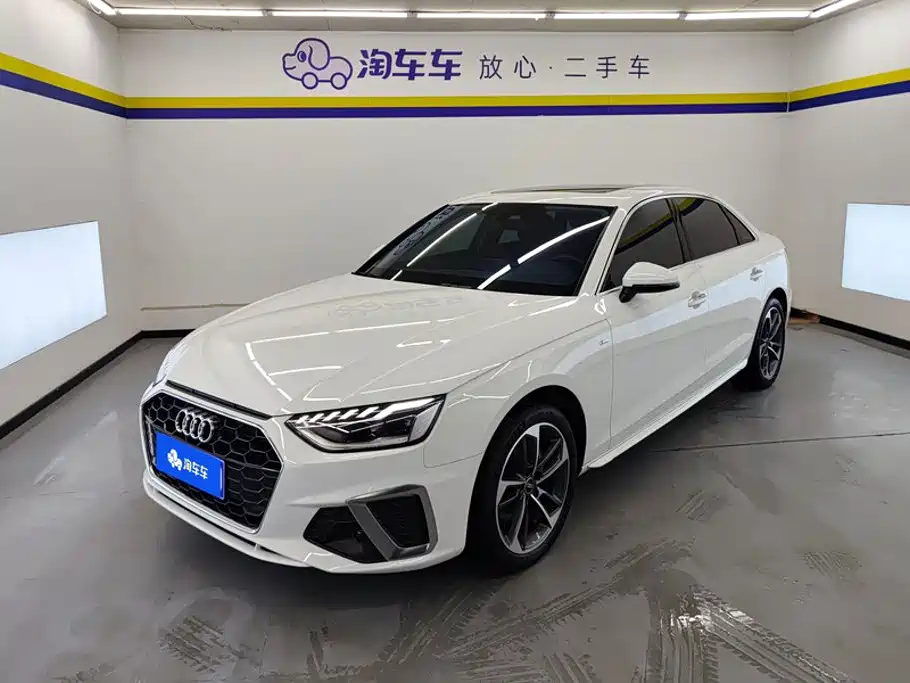 Audi A4 2024