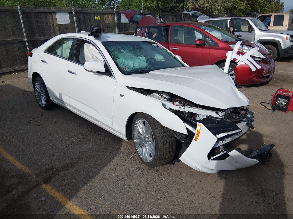 Cadillac CT4 2022