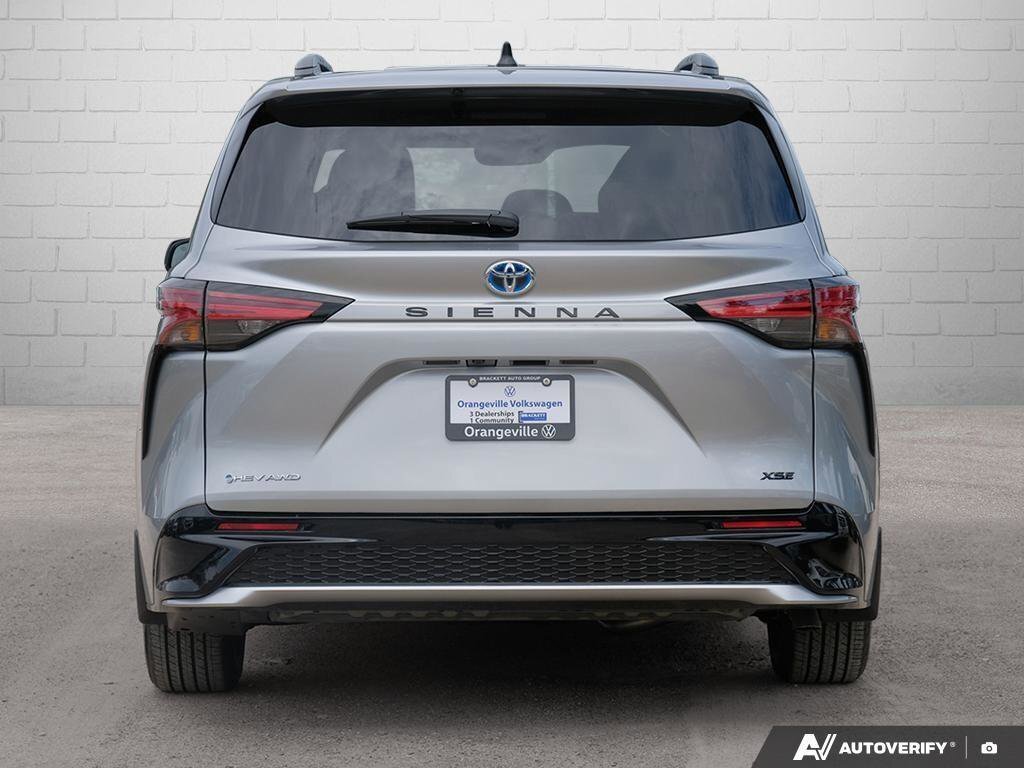 Toyota Sienna 2025