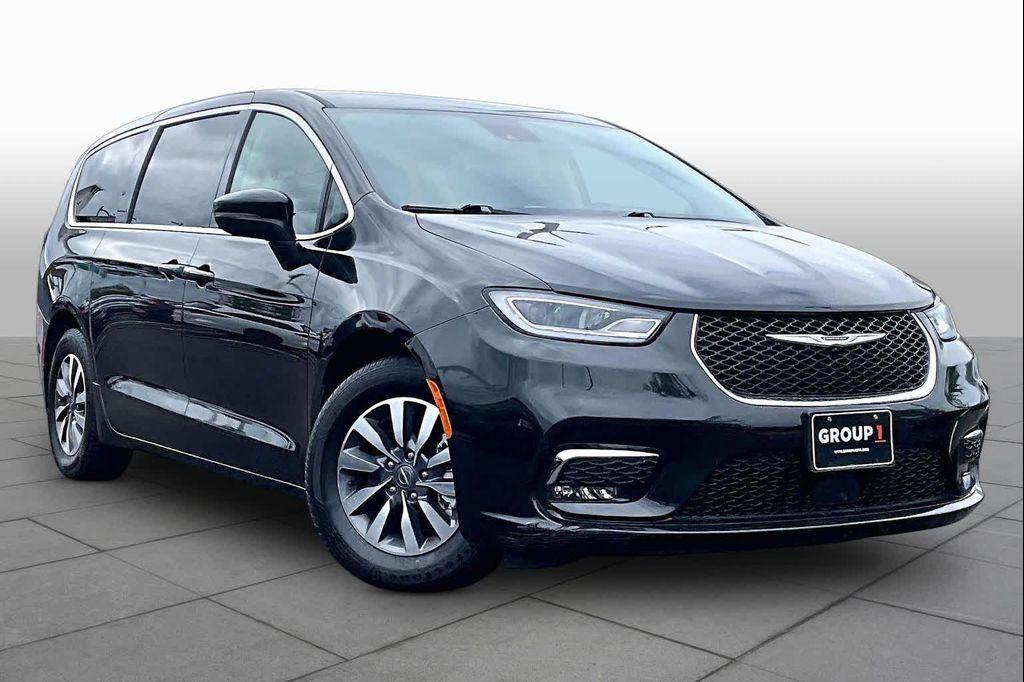 Chrysler Pacifica 2023